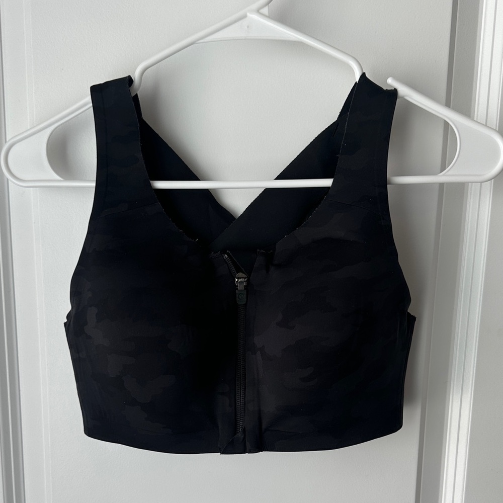 Lululemon Enlite Front Zip Black Camouflage Sports Bra